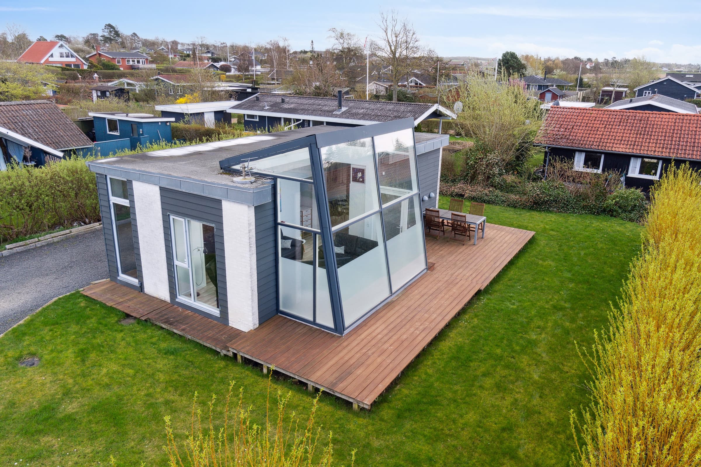 Moderne sommerhus med fantastisk lysindfald hovedbillede