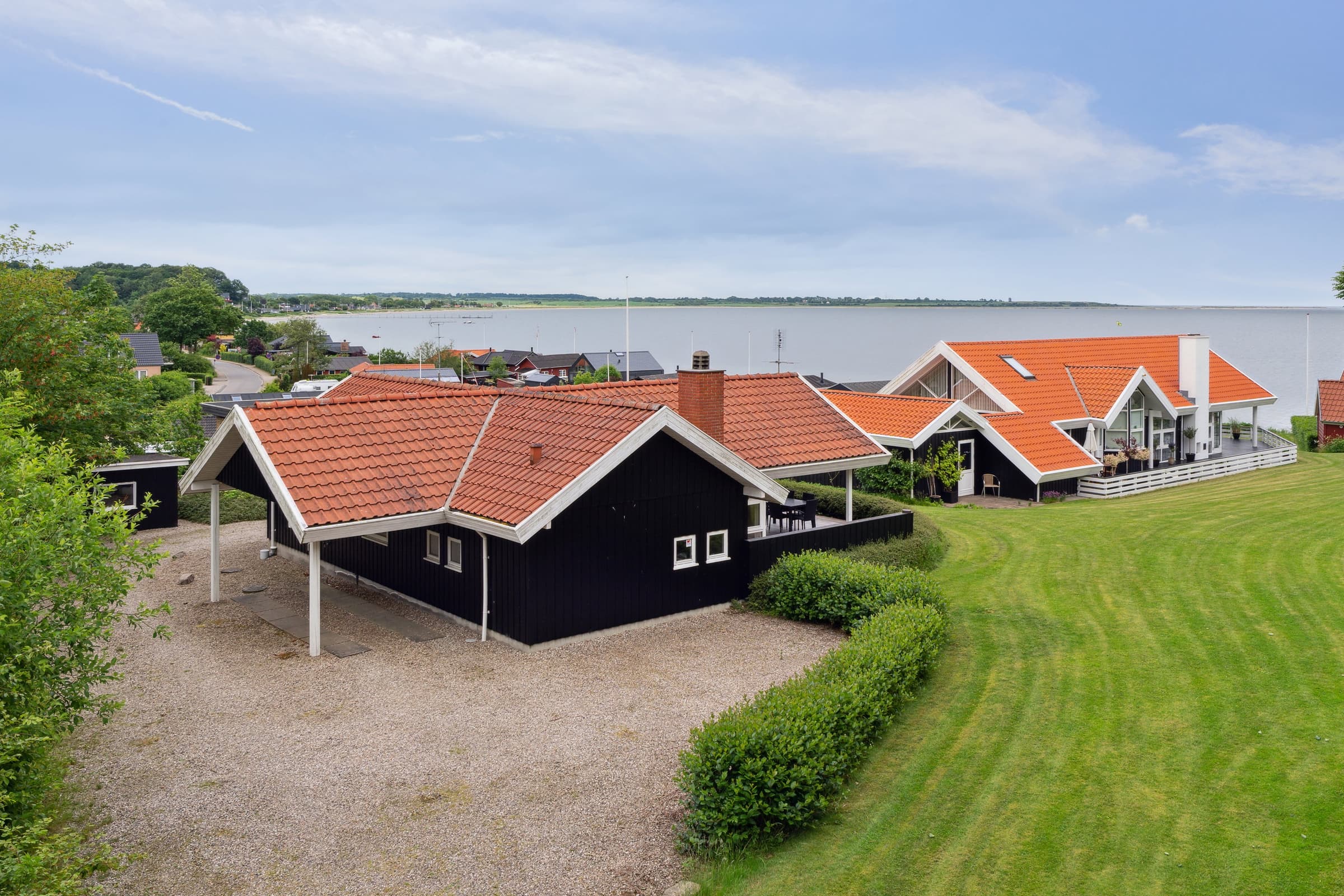 Dejligt sommerhus med havudsigt hovedbillede