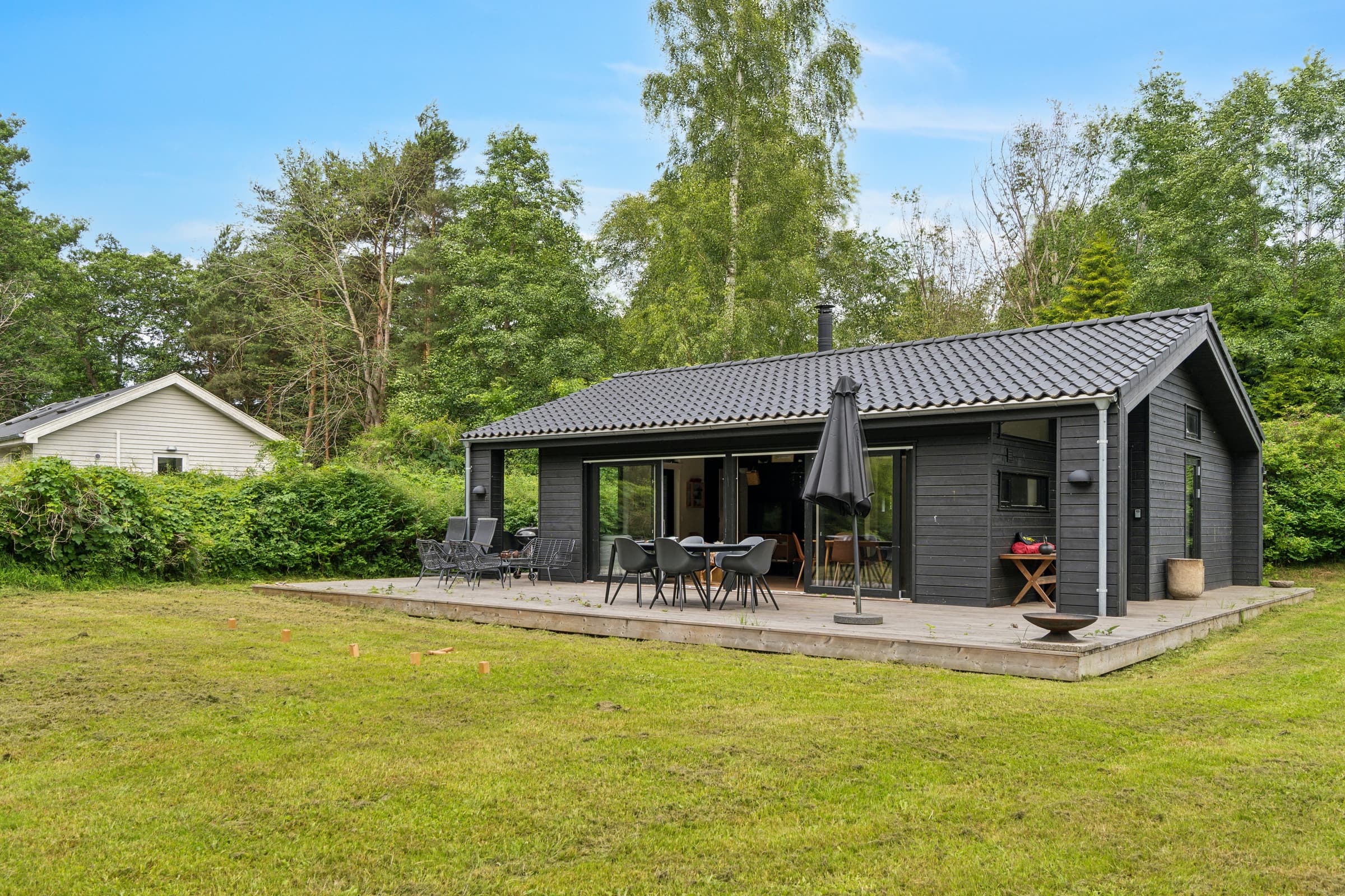 Naturskønt sommerhus i Asserbo hovedbillede