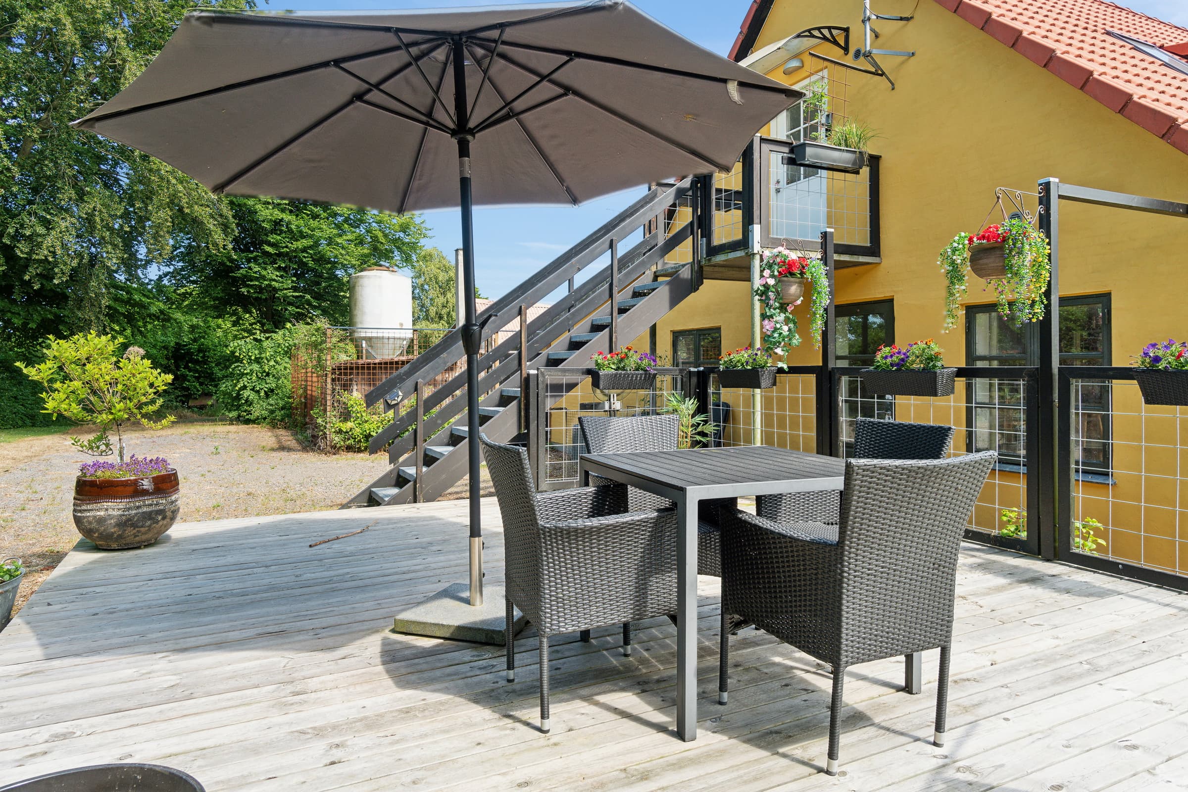 Moderne ferielejlighed  med hyggelige rammer hovedbillede