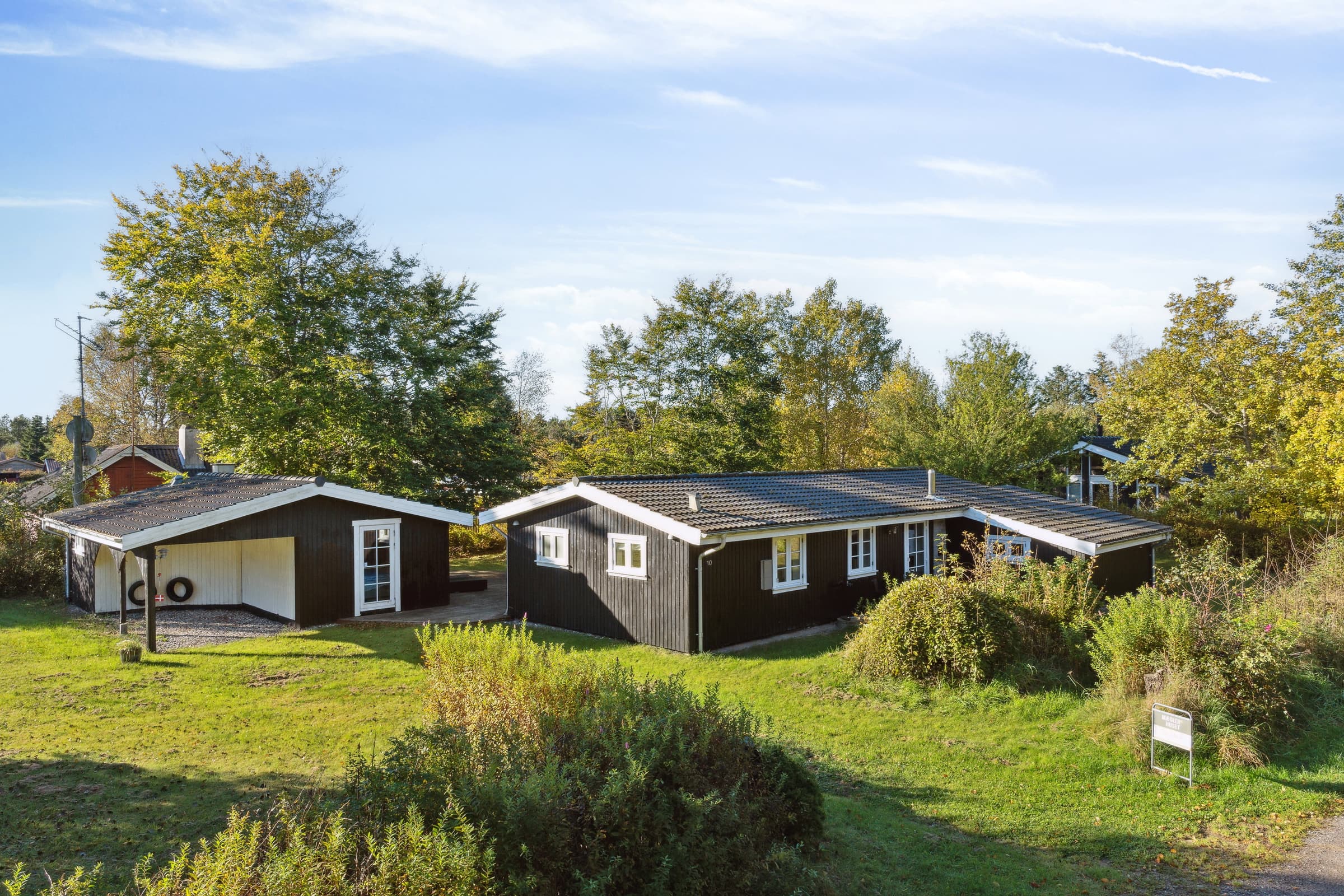 Feriedrøm i Lyngså: Sauna, spa og tæt på strand - billede 1