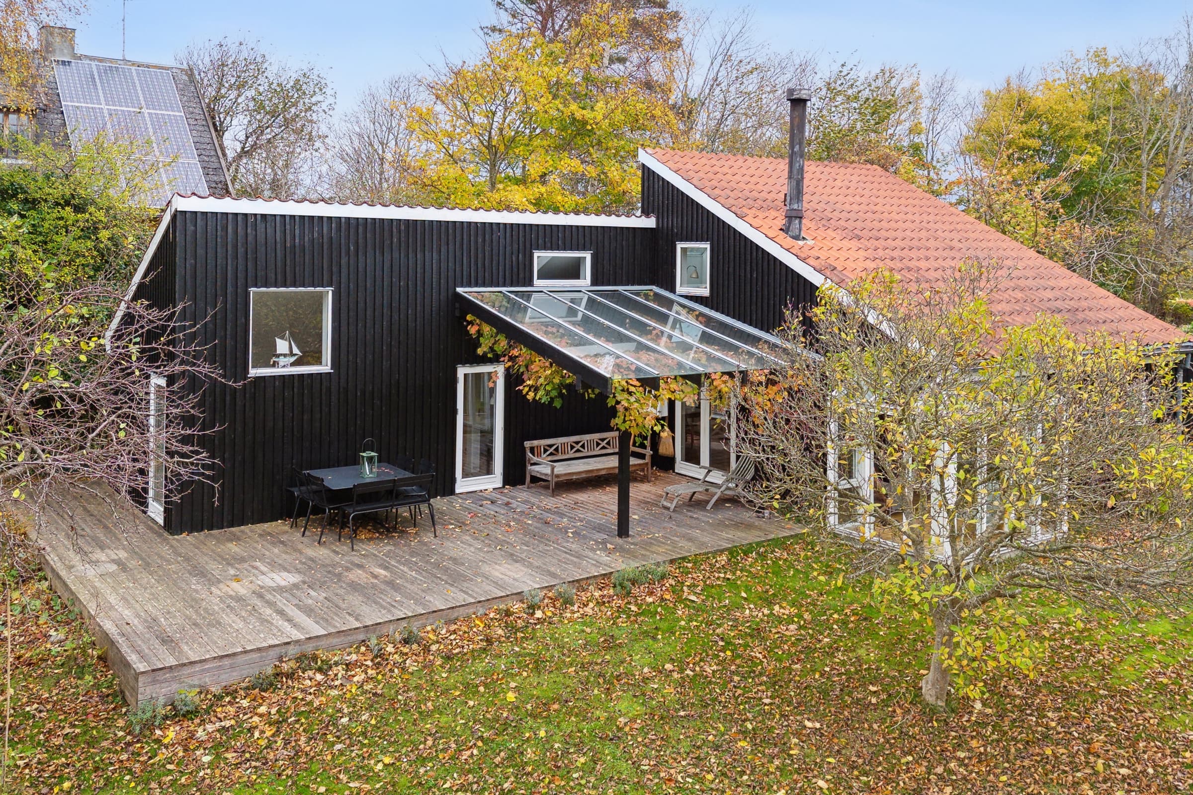 Hyggeligt sommerhus i Tisvildeleje hovedbillede