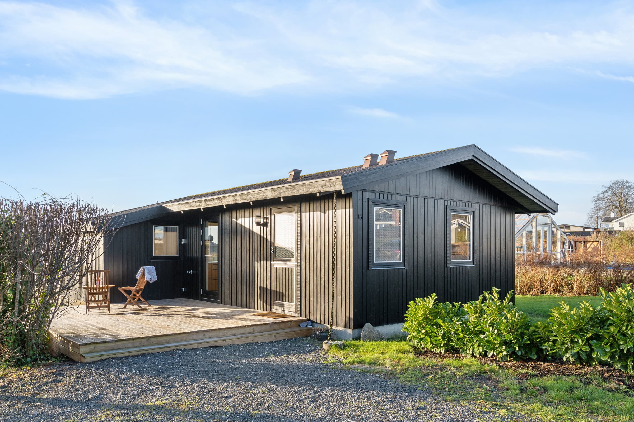Hyggeligt sommerhus tæt på strand og natur - billede 1