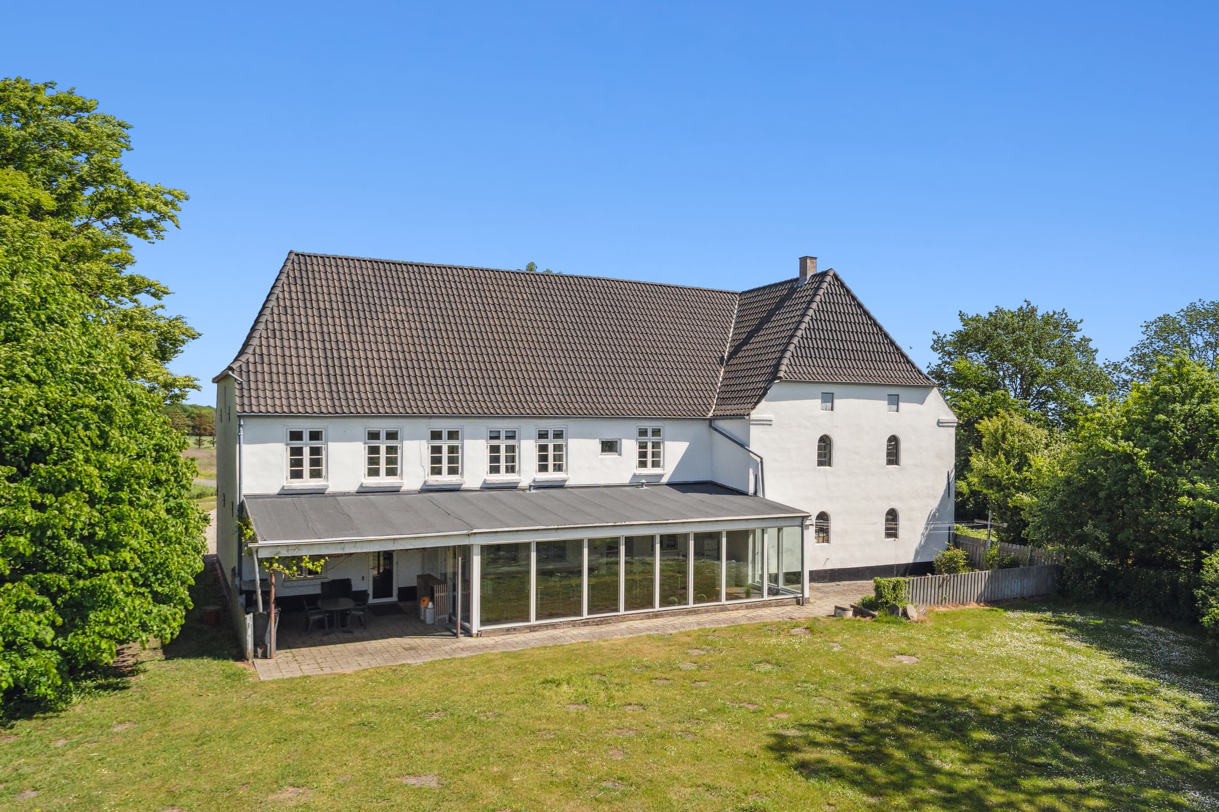 Stort feriehus ved Tønder hovedbillede