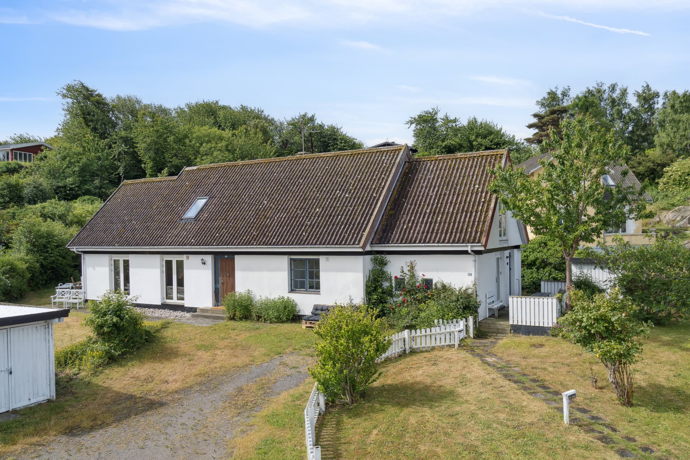 Ferieidyl i Sandvig med havudsigt hovedbillede