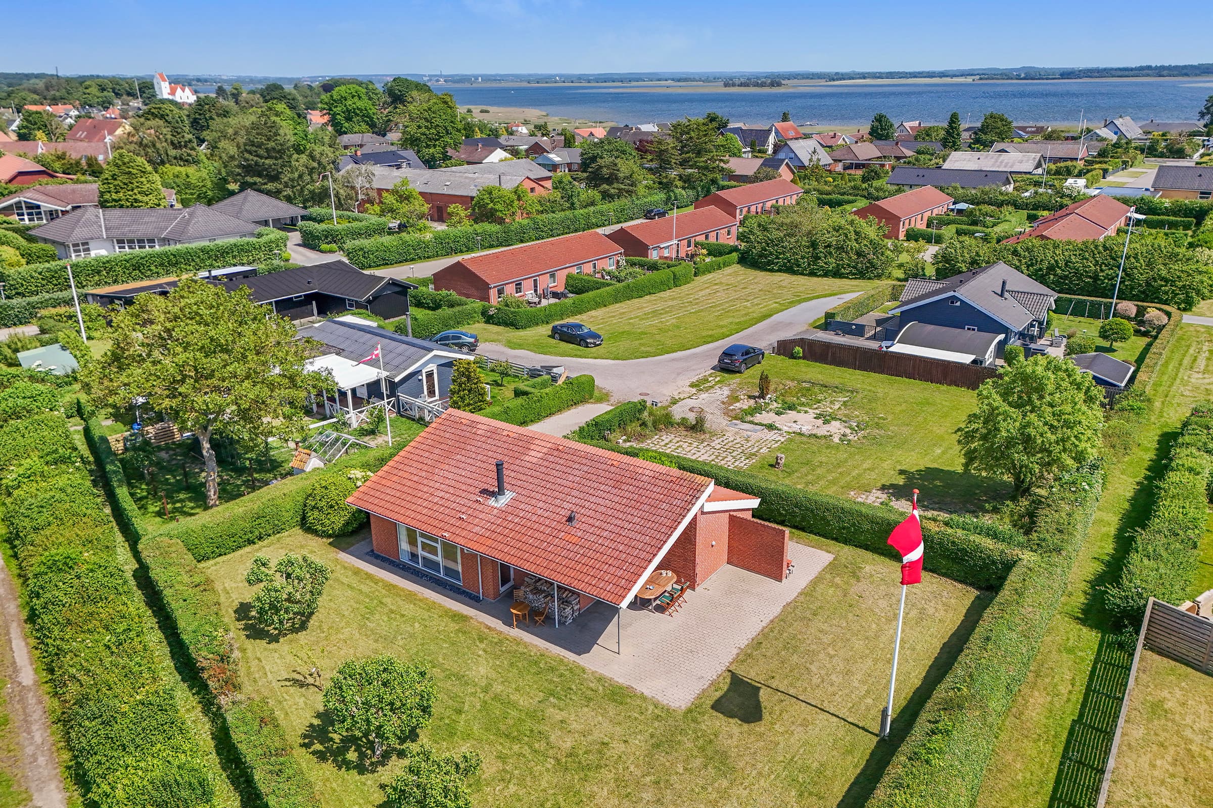 Dejlig feriebolig nær strand, skov og åbne marker hovedbillede