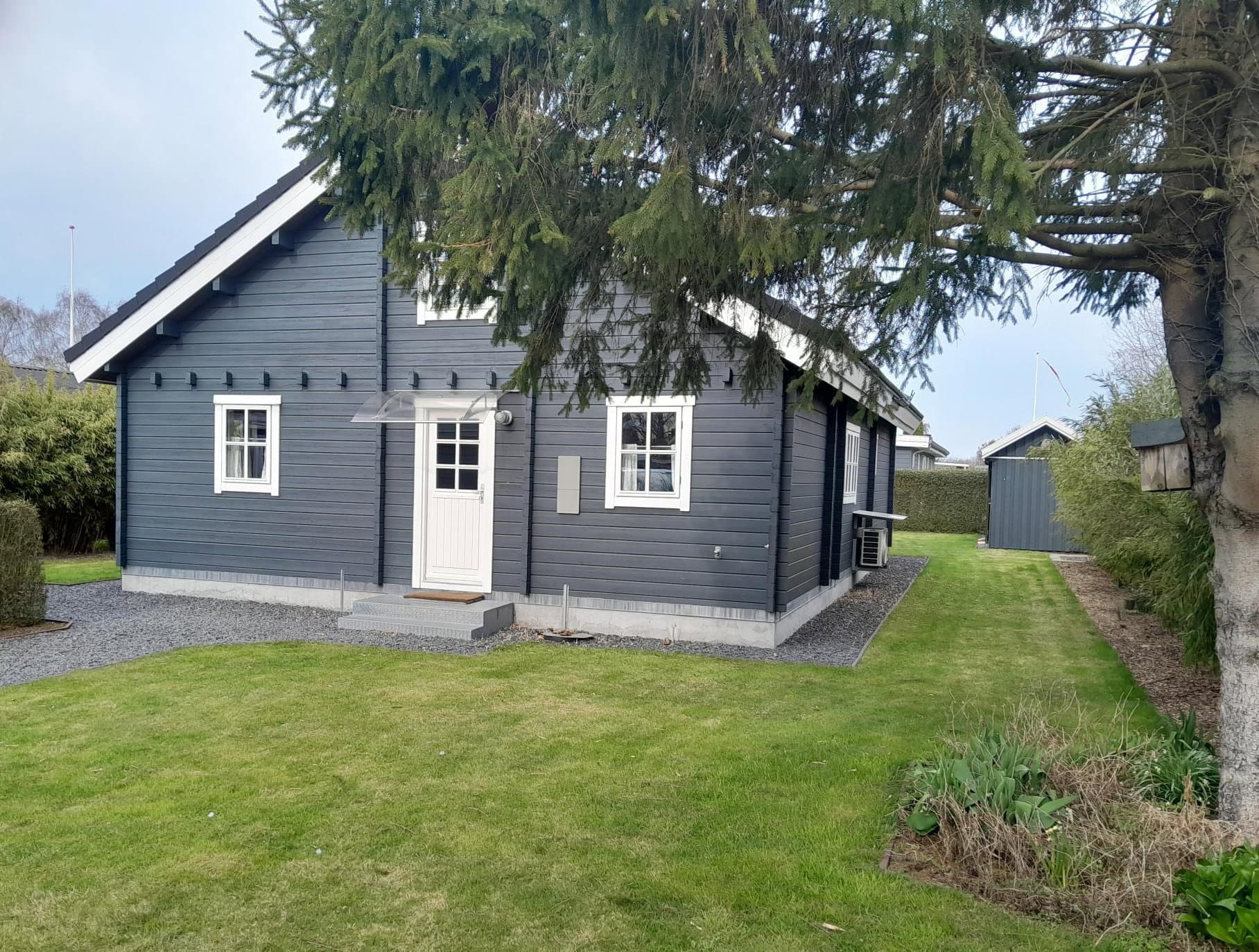 Hyggeligt bjælkehus tæt på strand og skov hovedbillede