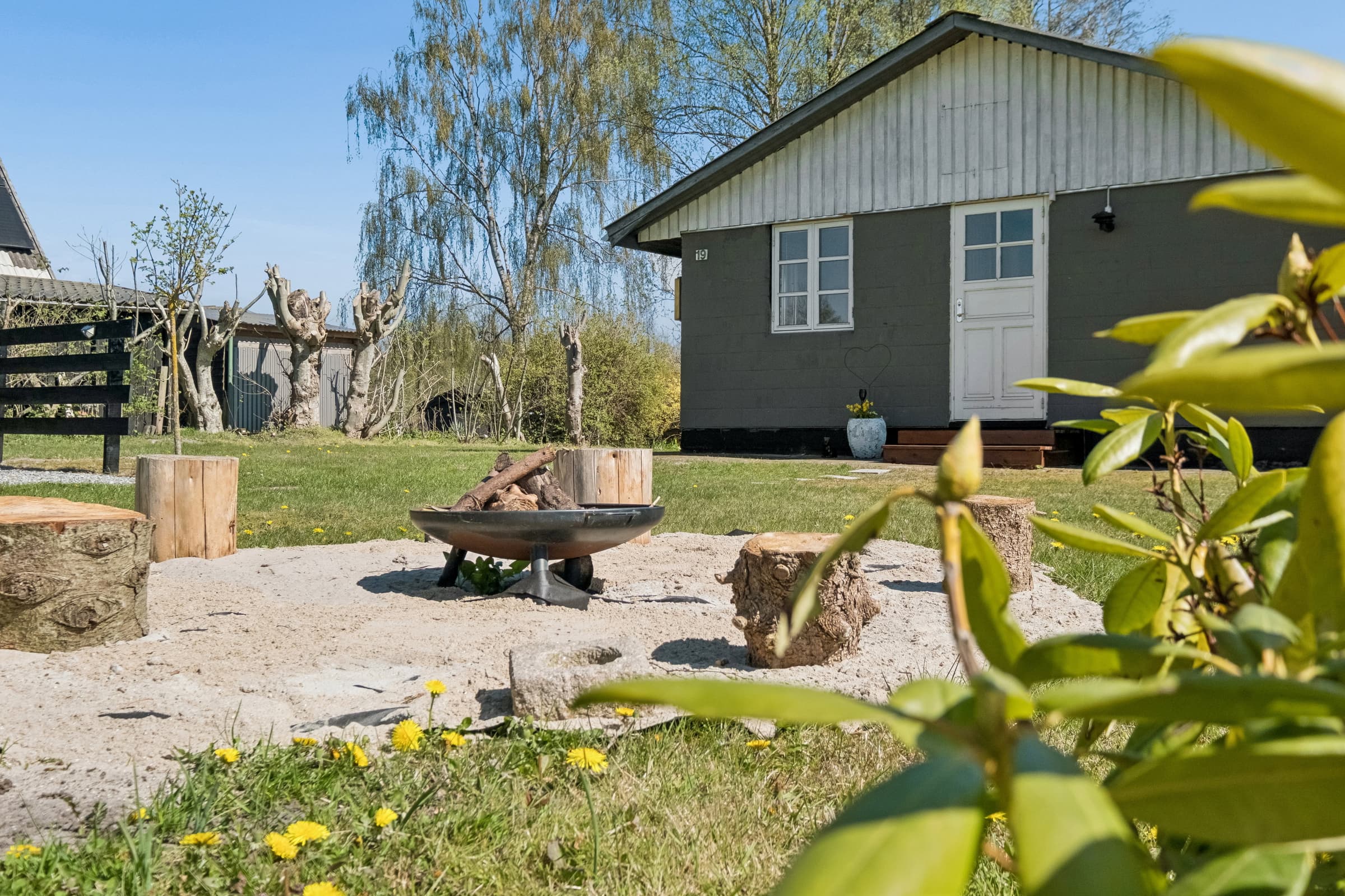 Hyggelig sommerhus, nær strand og oplevelser  - billede 1