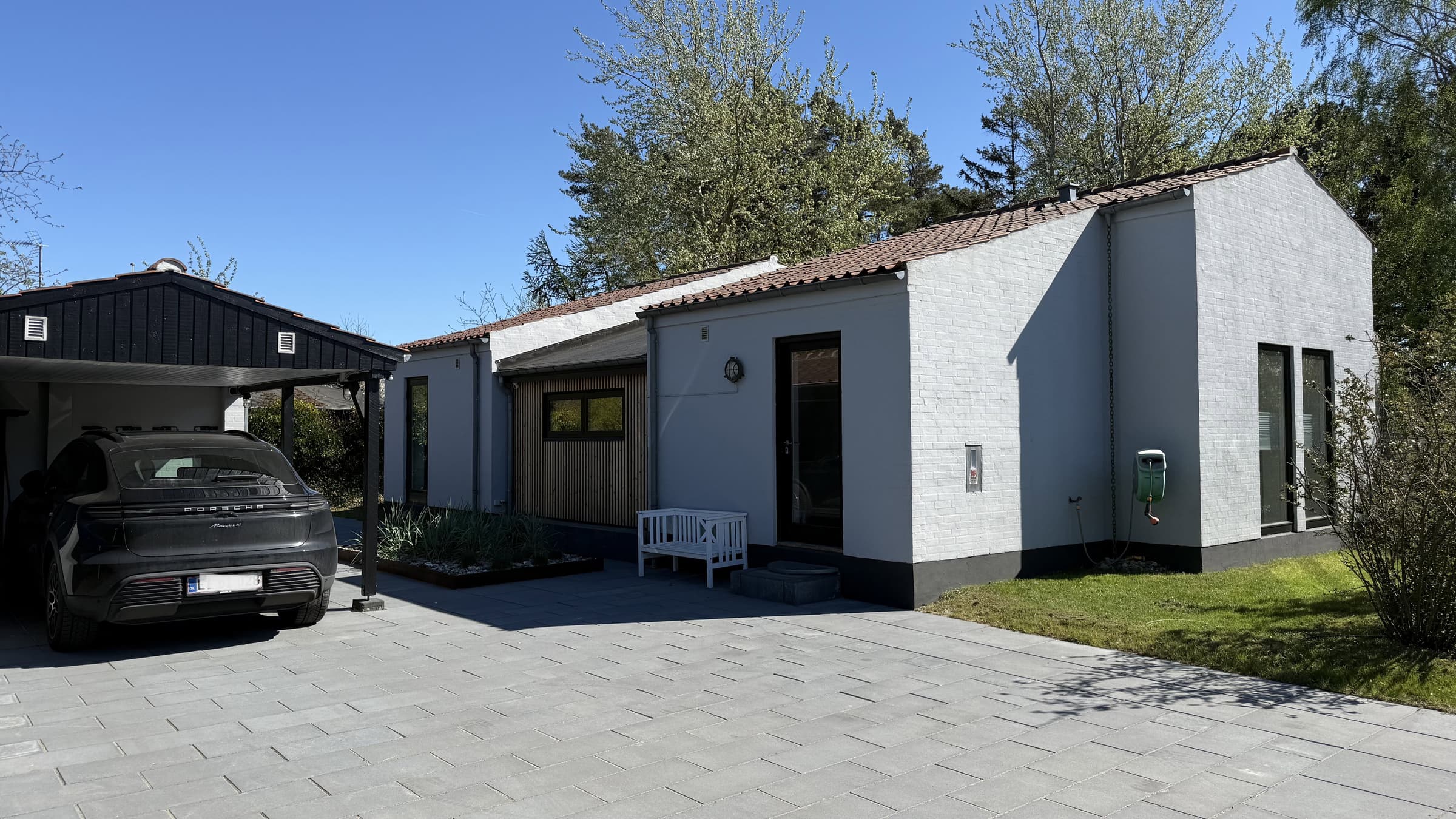 Moderne sommerhus med topbeliggenhed i Marielyst hovedbillede