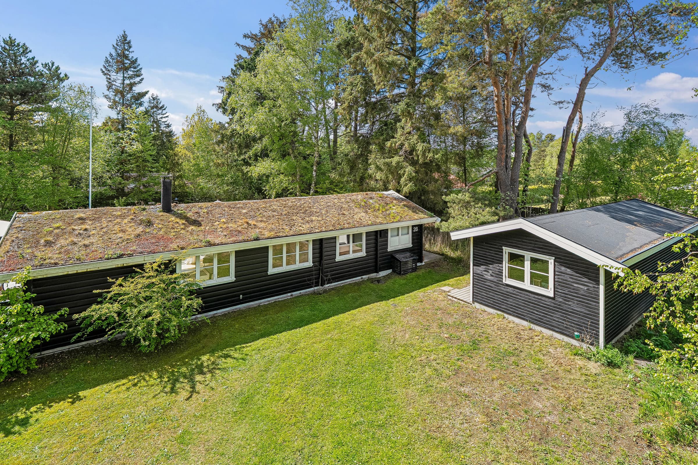 Hyggeligt bjælkehus - ægte sommerhusstemning hovedbillede