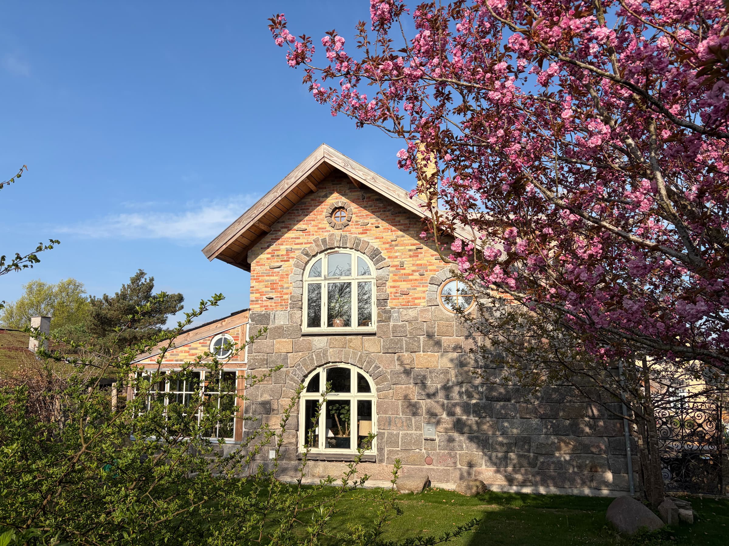 ØKO-hus imellem hav og fjord. hovedbillede