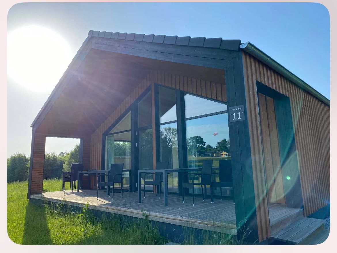 Sommerhusidyl med sauna og spa hovedbillede