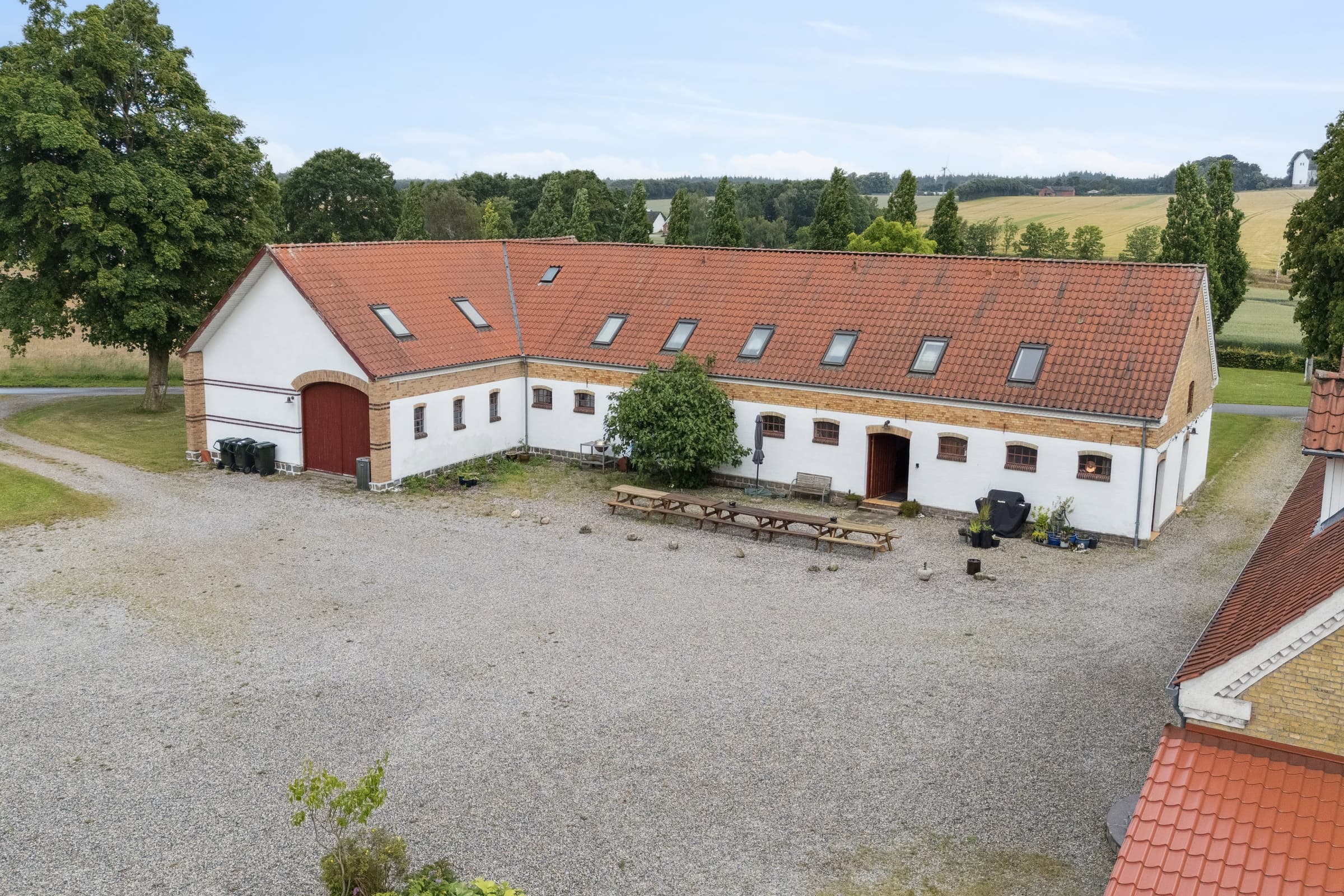 Herregården Margrethehøj i naturskønne rammer - billede 1