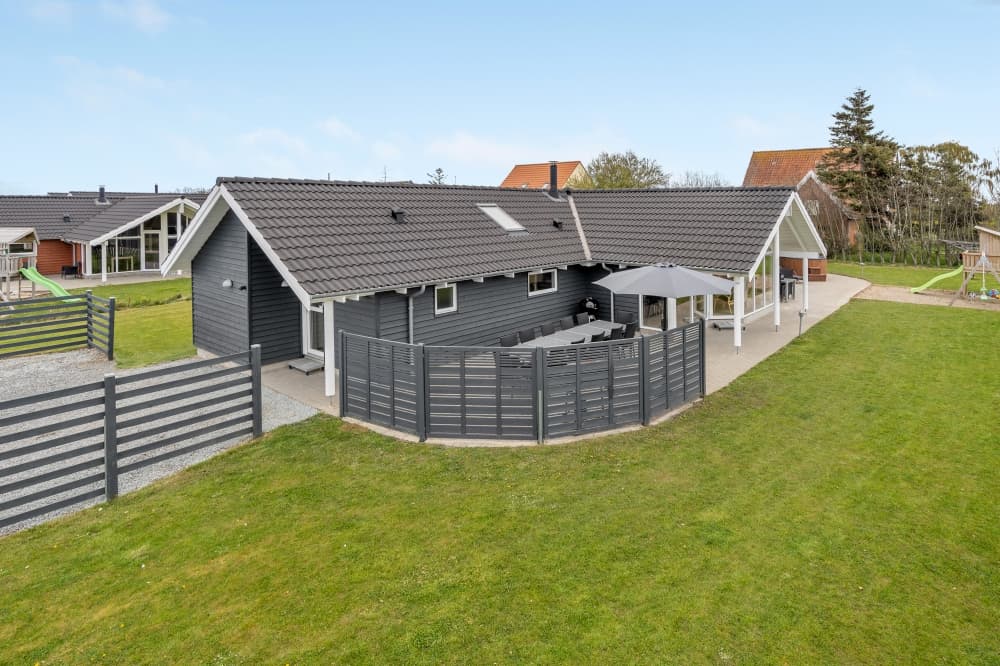 Sommerhus med pool til 14 personer i Kegnæs på Als - billede 1