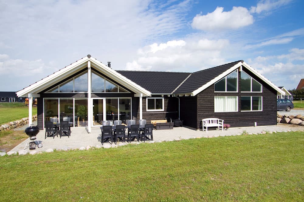 Stort sommerhus med pool i Kegnæs på Als - billede 1