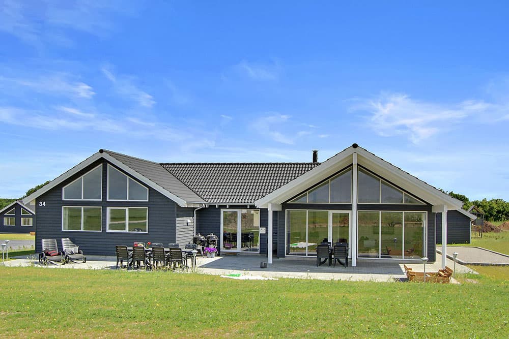 Stort sommerhus ved Skåstrup Strand - billede 1