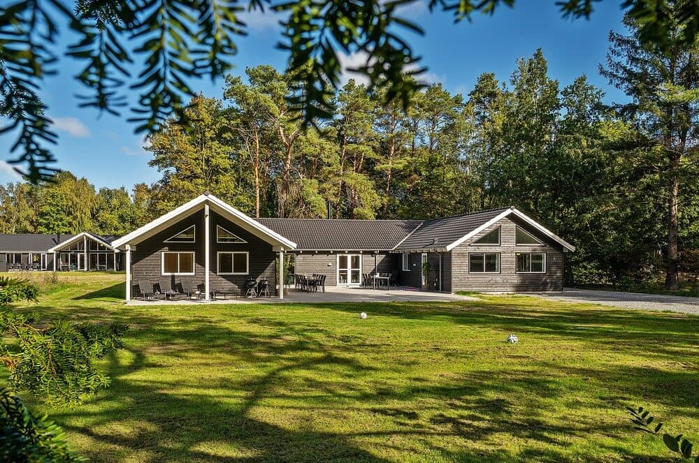 Stort sommerhus på Nordsjælland med plads til 24 gæster - billede 1