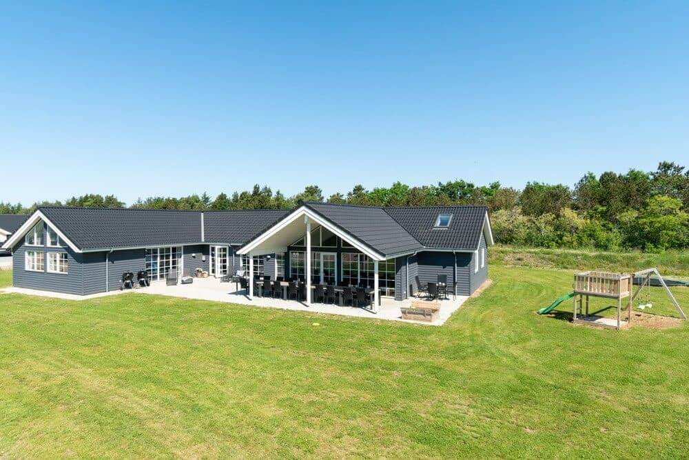 Stort og flot sommerhus ved Houstrup Strand - billede 1