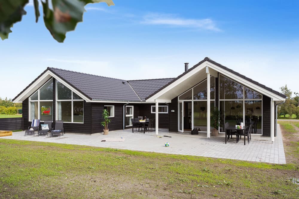 Hyggeligt sommerhus ved stranden i Marielyst - billede 1