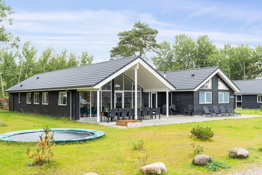 I første række til havet – lækkert 7-værelses sommerhus med det hele - billede 1