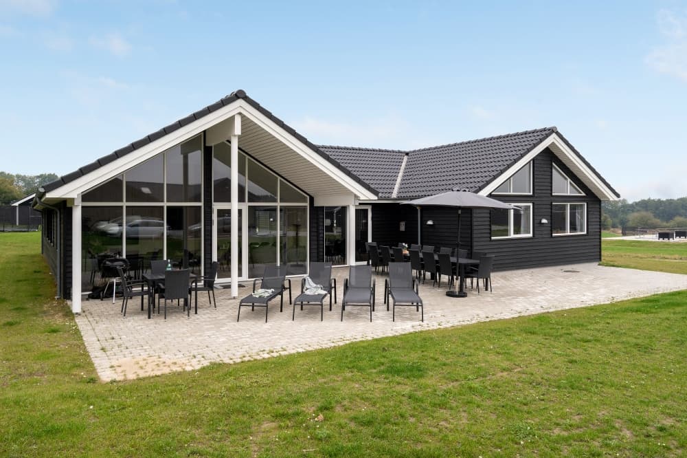 Sommerhus i Mommark til 18 personer med pool og spa - billede 1