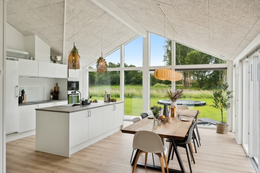 Spa sommerhus i Marielyst med strandnær beliggenhed - billede 1