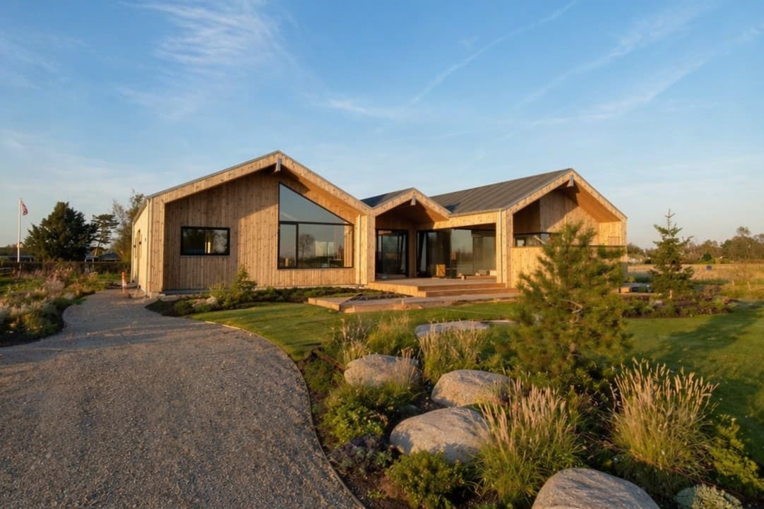 Lækkert poolsommerhus tæt på Hasmark Strand med spa og aktivitetsrum - billede 1